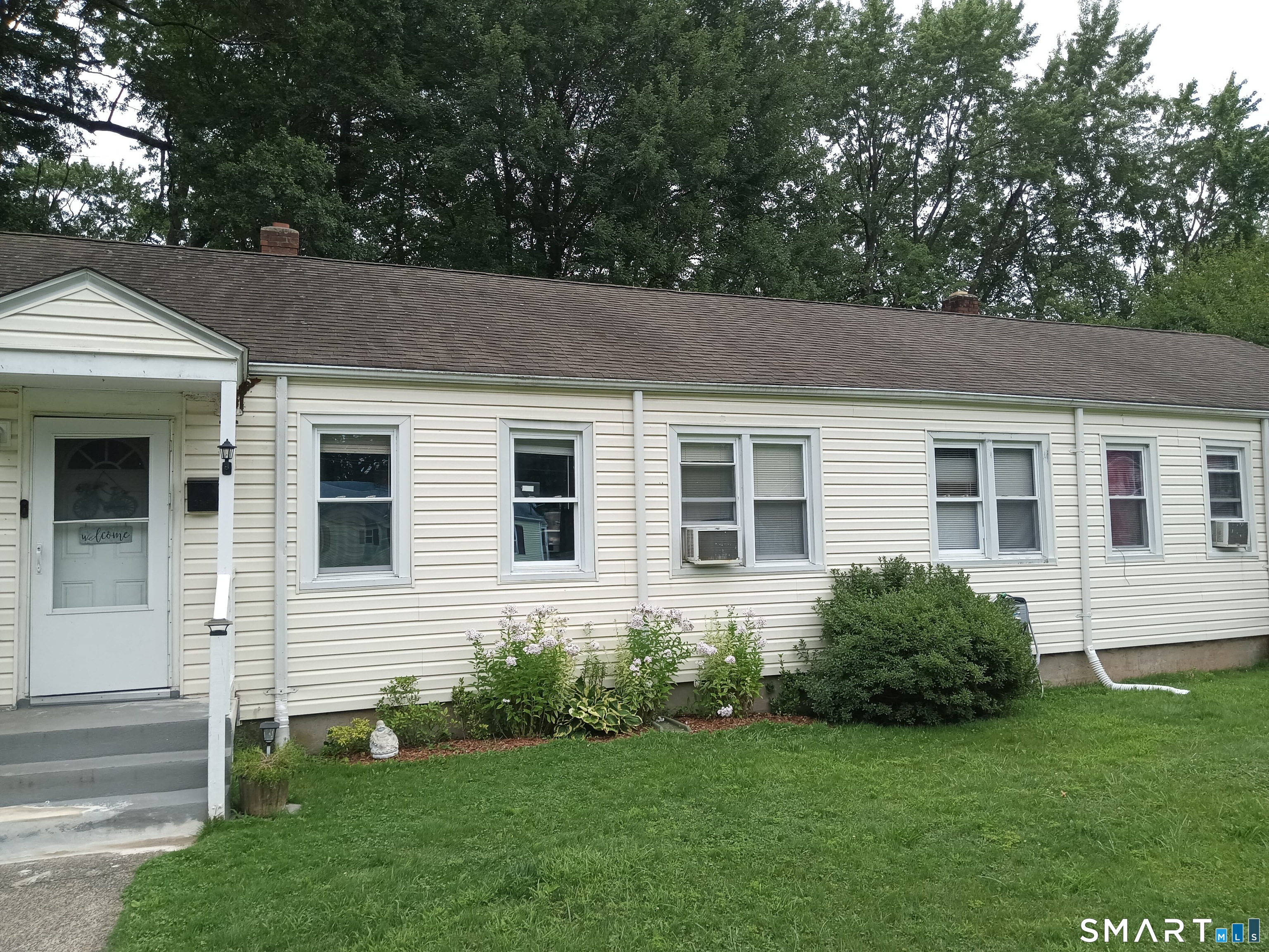 33-35 Higbie Drive East Hartford CT 06108