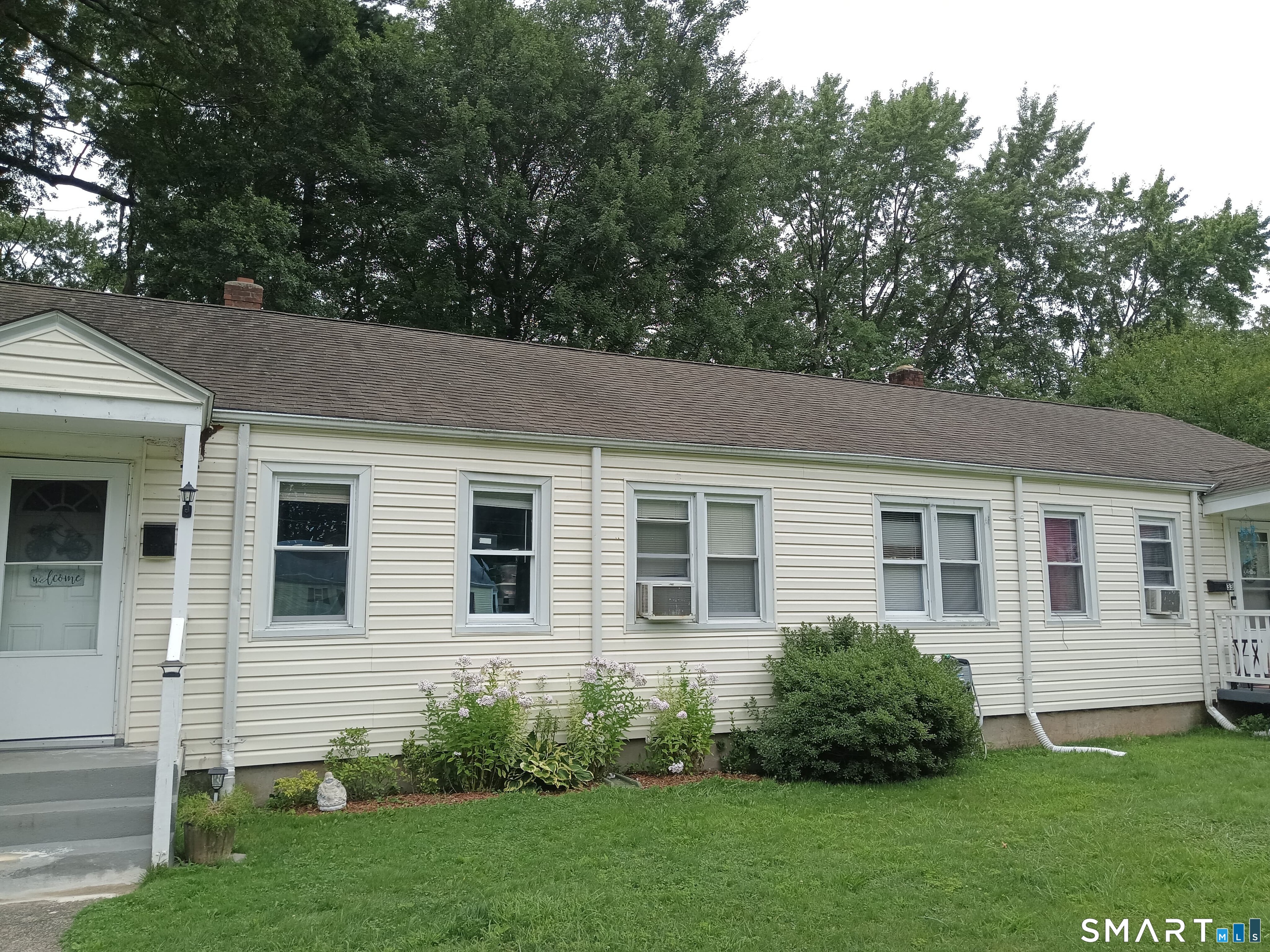 33-35 Higbie Drive East Hartford CT 06108