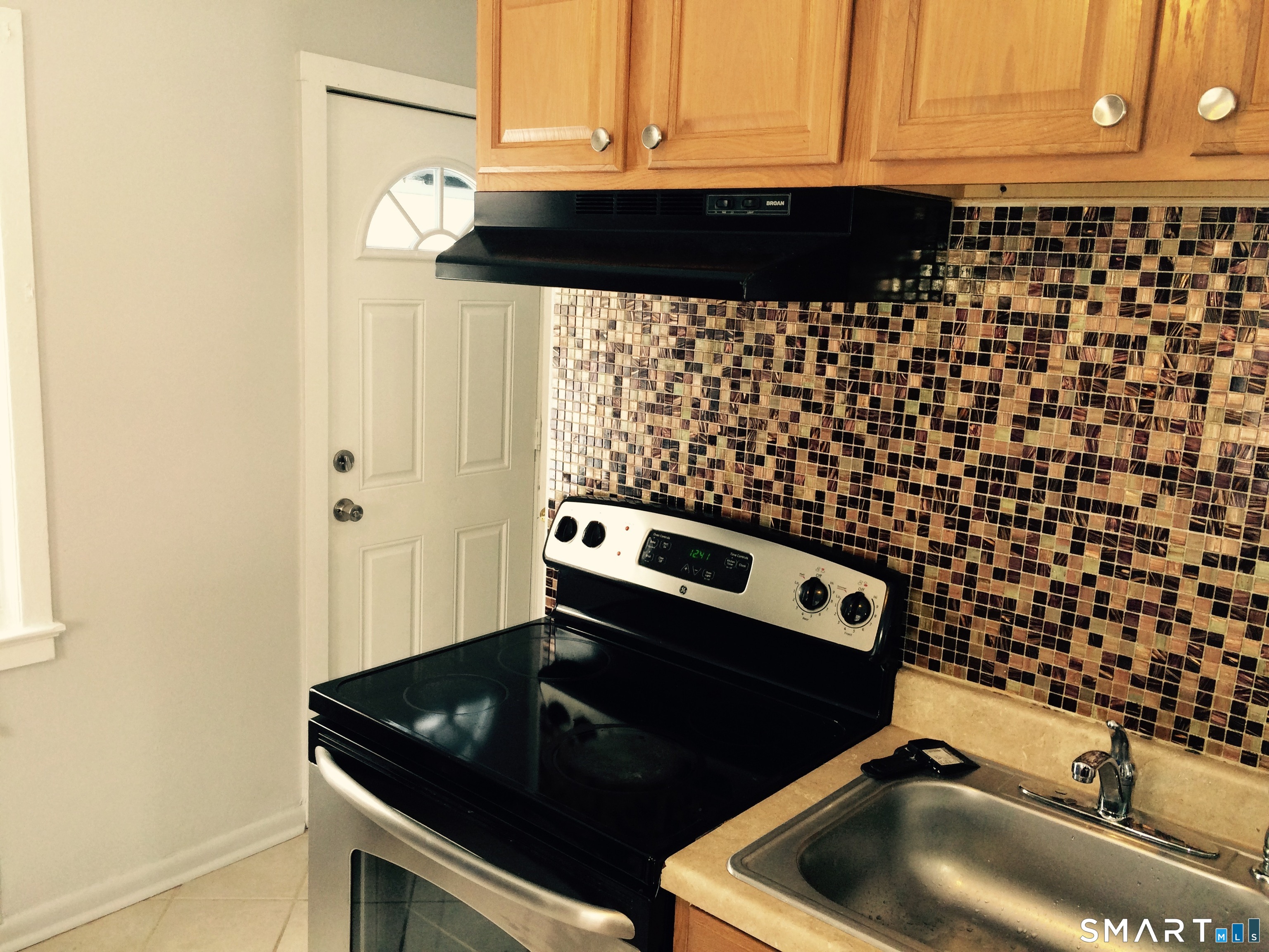 33-35 Higbie Drive East Hartford CT 06108