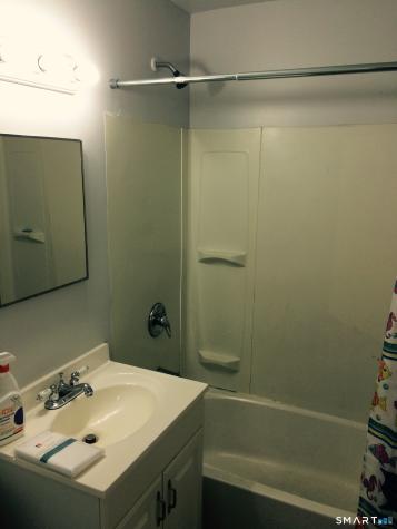 33-35 Higbie Drive East Hartford CT 06108