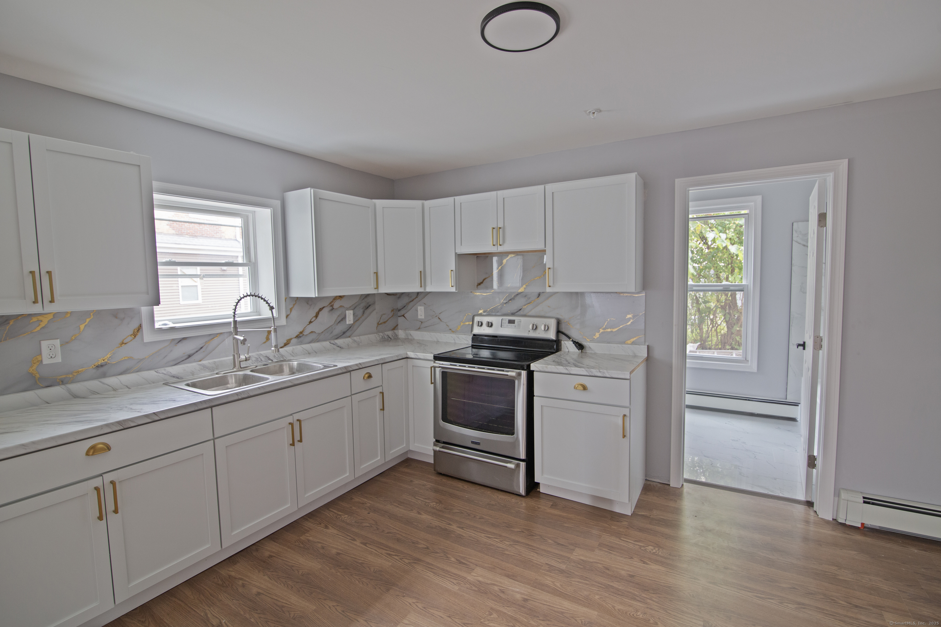 24 River Avenue Norwich CT 06360