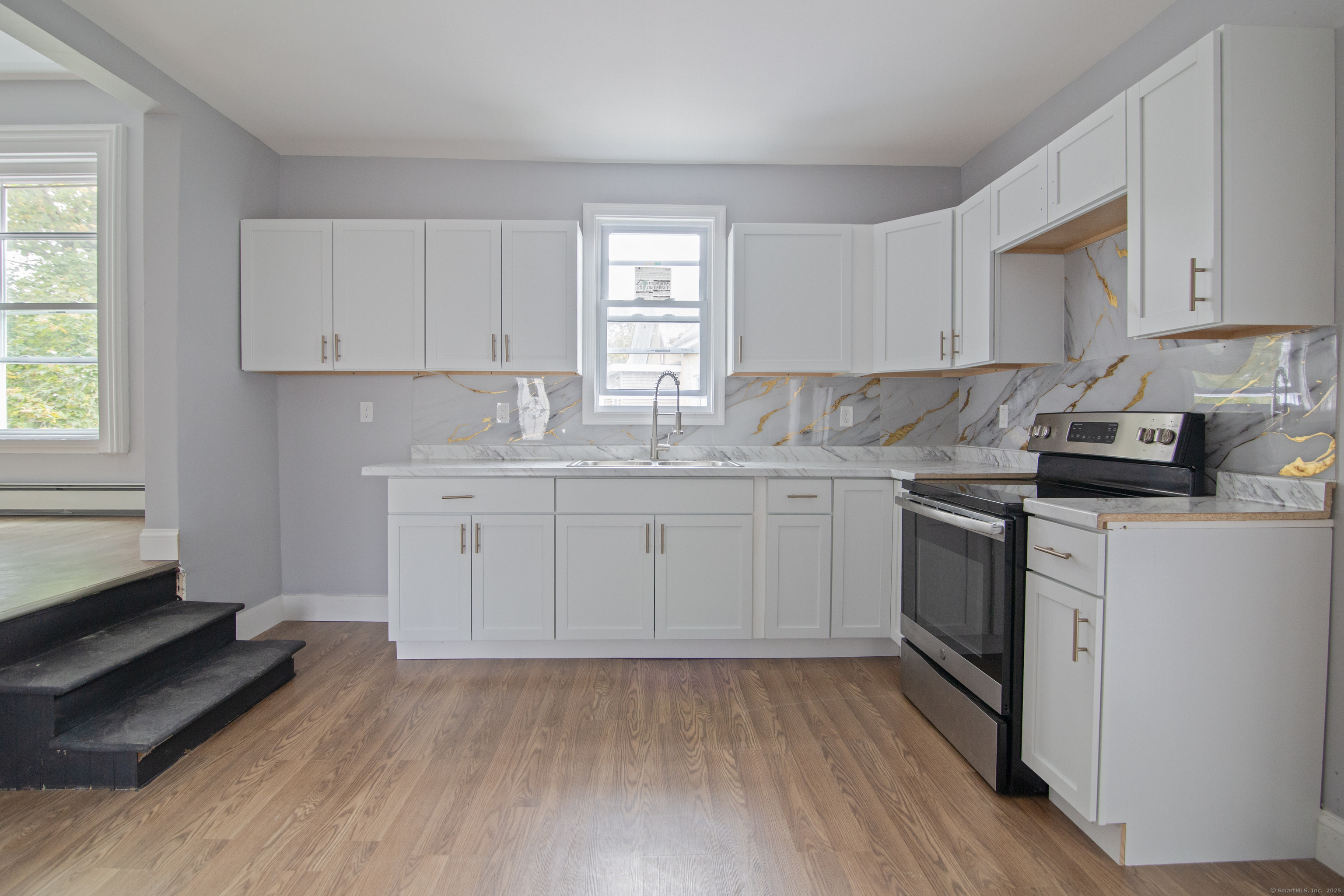 24 River Avenue Norwich CT 06360