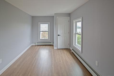 24 River Avenue Norwich CT 06360