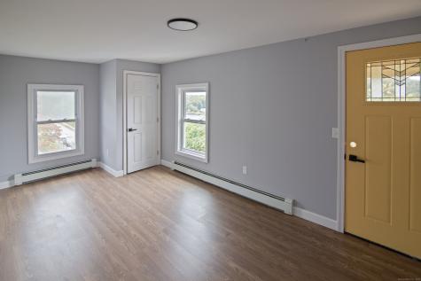 24 River Avenue Norwich CT 06360