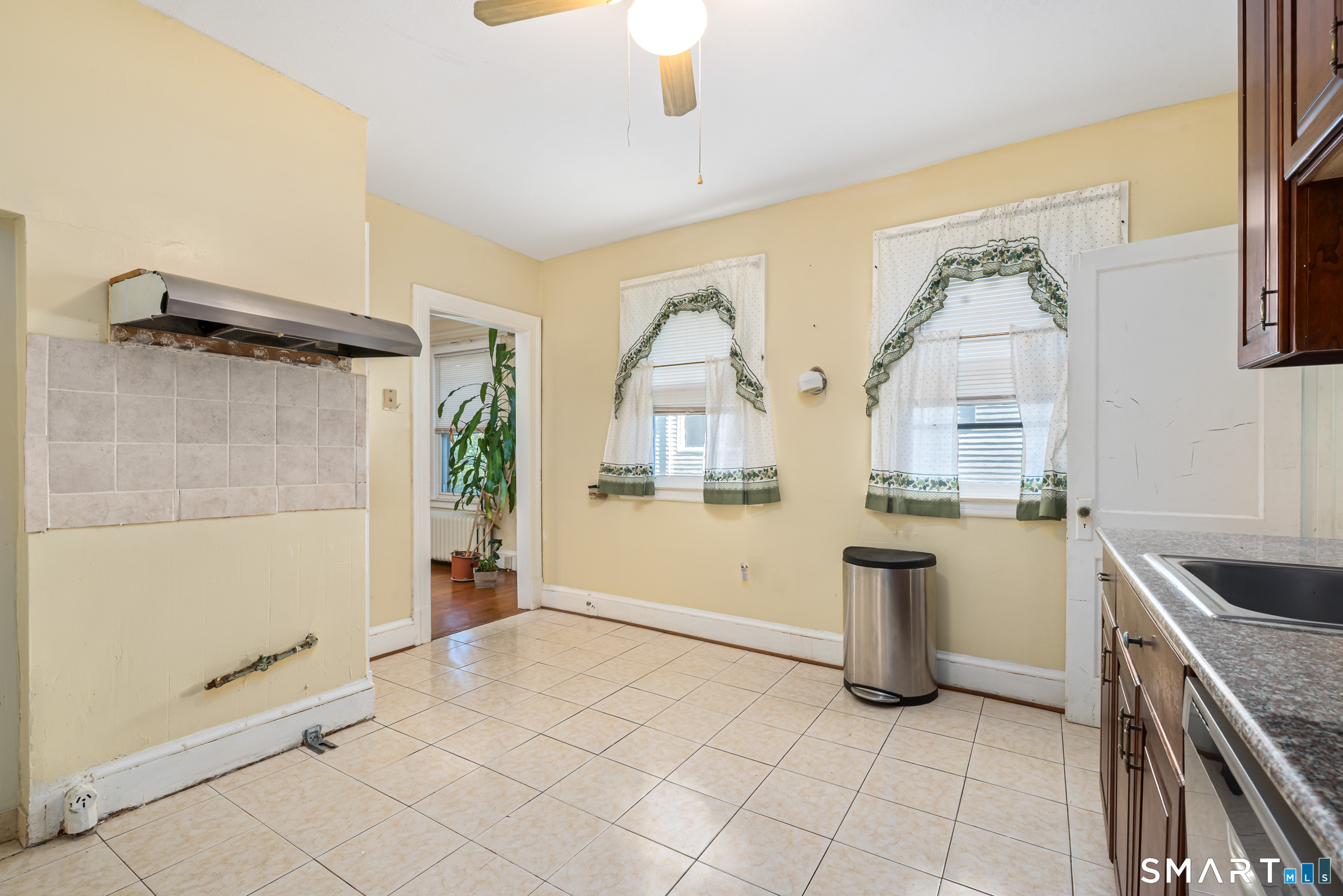 33-35 Sharon Street Hartford CT 06112
