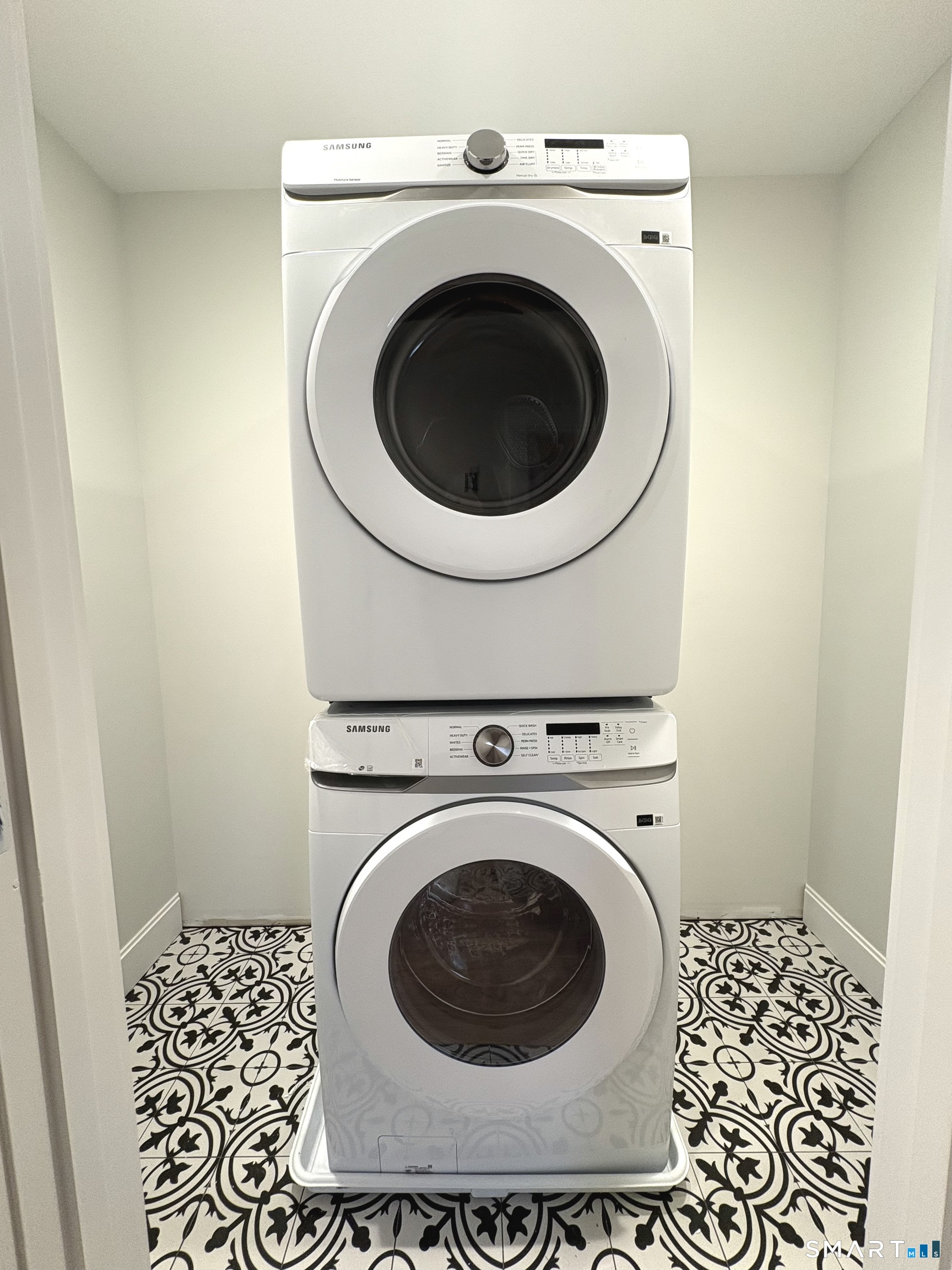 50 Exchange Place Fairfield CT 06824