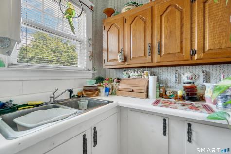 139 Richards Street West Haven CT 06516