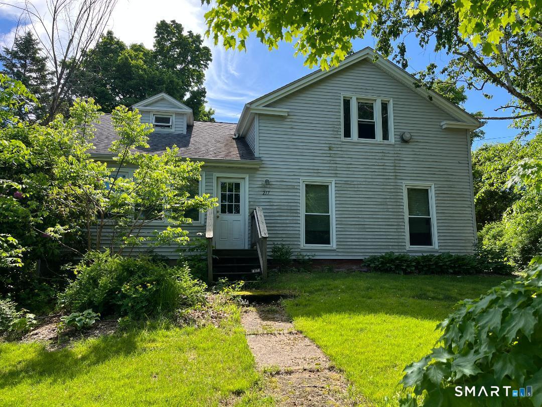 Ellington CT, 217 West Road