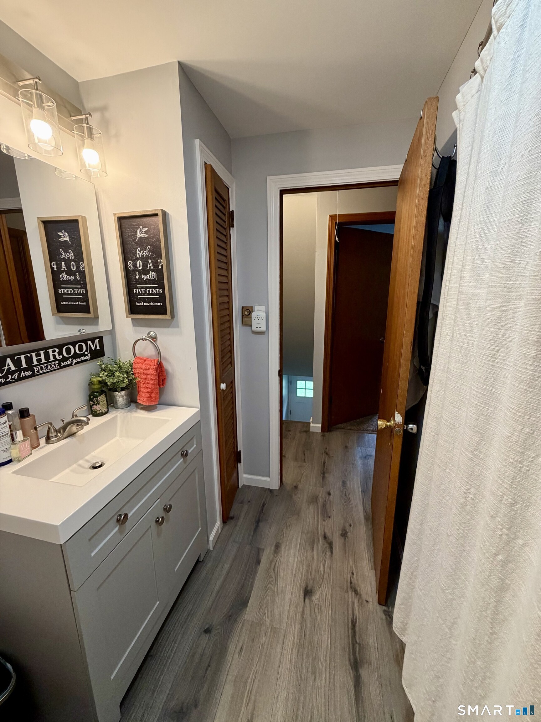 33 South Grove Street Vernon CT 06066