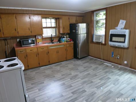 983 Riverside Drive Thompson CT 06255