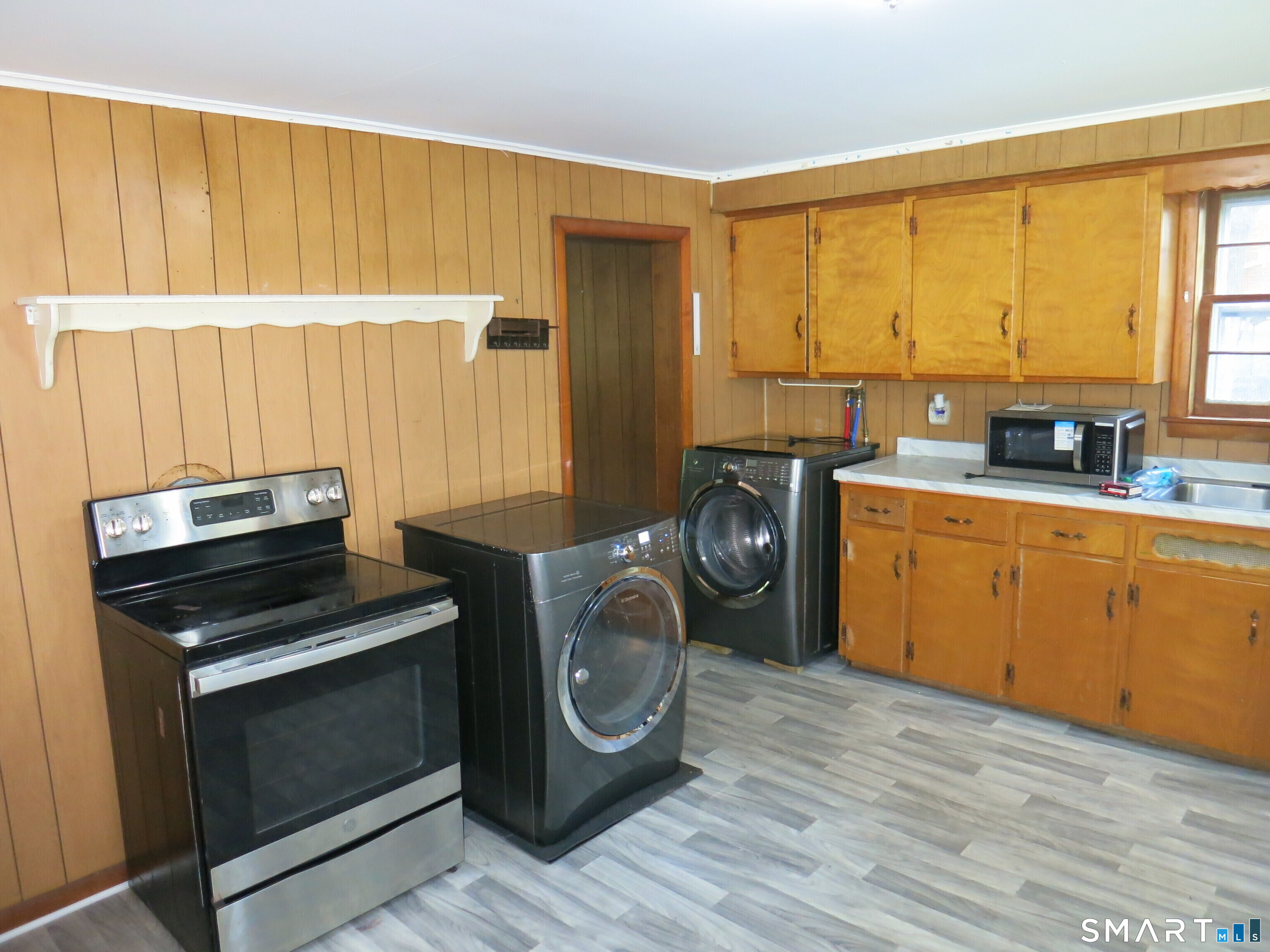 983 Riverside Drive Thompson CT 06255