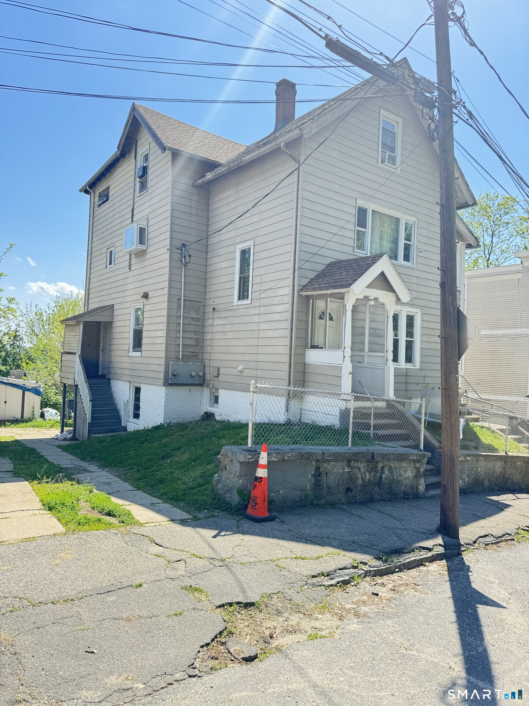 22 Ashley Street Waterbury CT 06704
