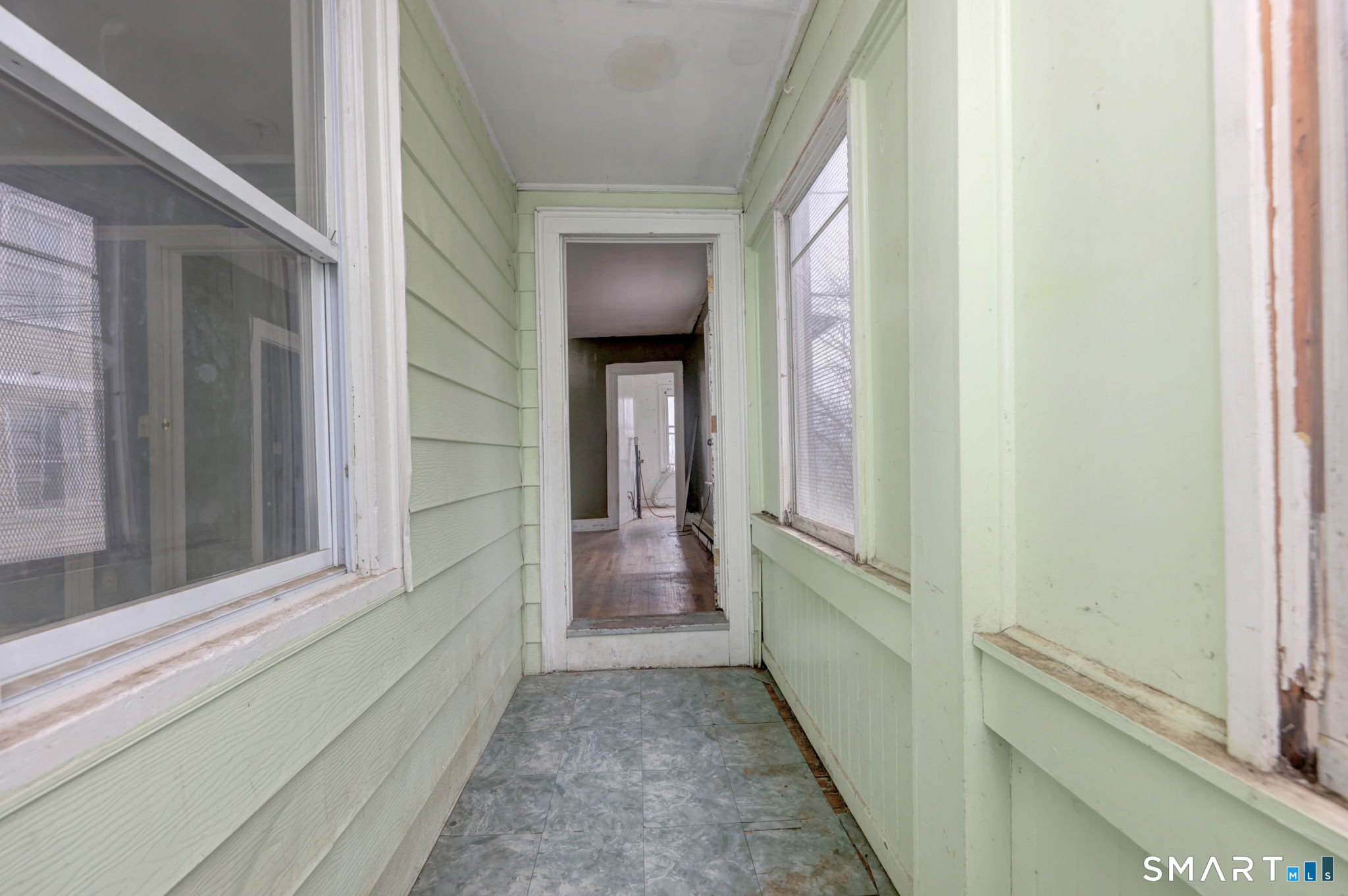 22 Ashley Street Waterbury CT 06704
