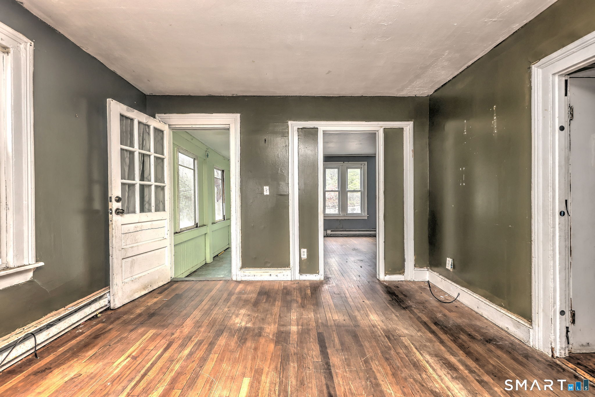 22 Ashley Street Waterbury CT 06704
