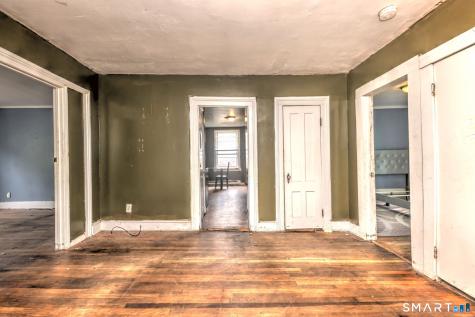 22 Ashley Street Waterbury CT 06704