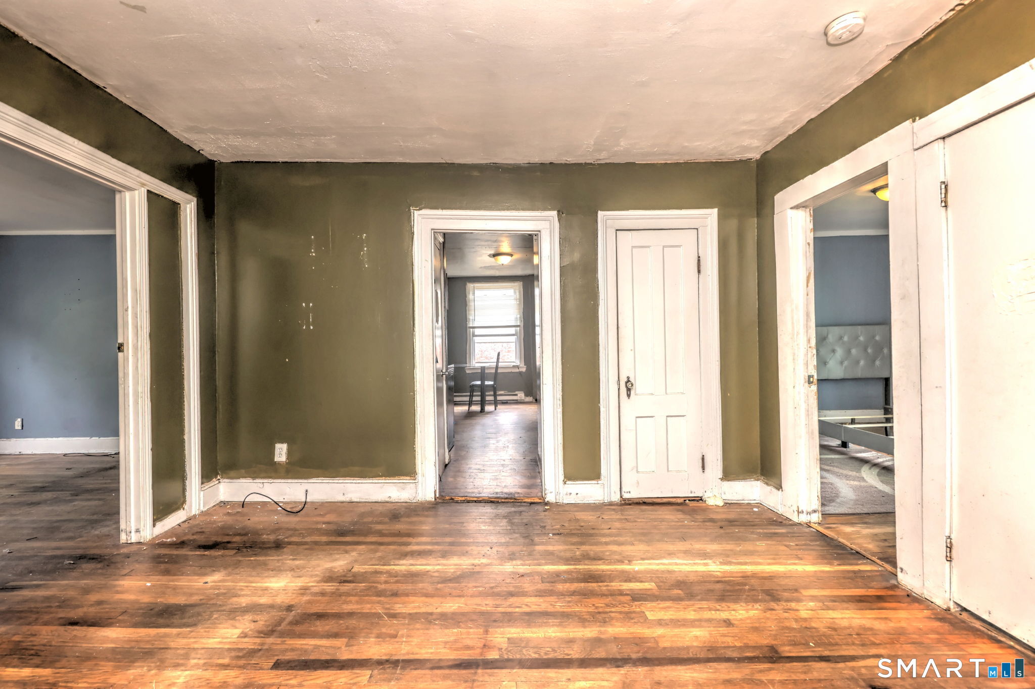 22 Ashley Street Waterbury CT 06704