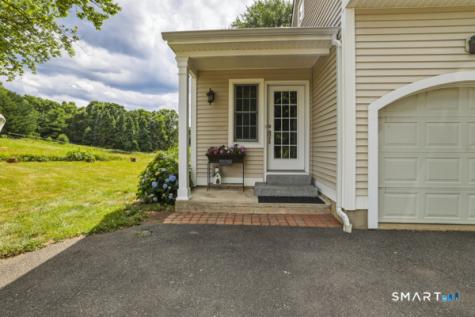 571 Woodland Street Glastonbury CT 06073