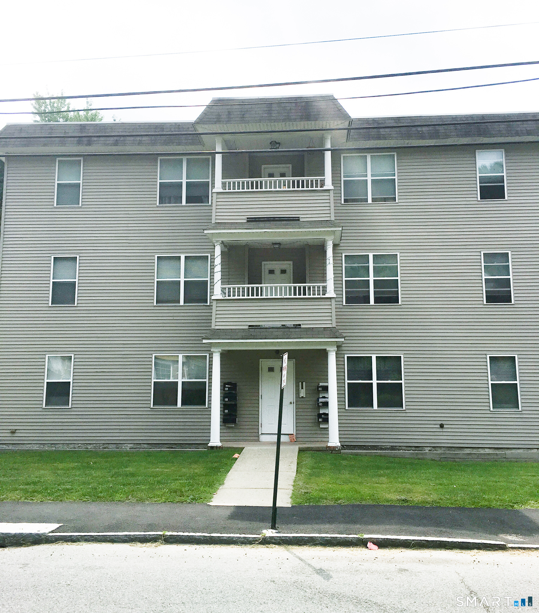 22 Woodbridge Avenue Ansonia CT 06401
