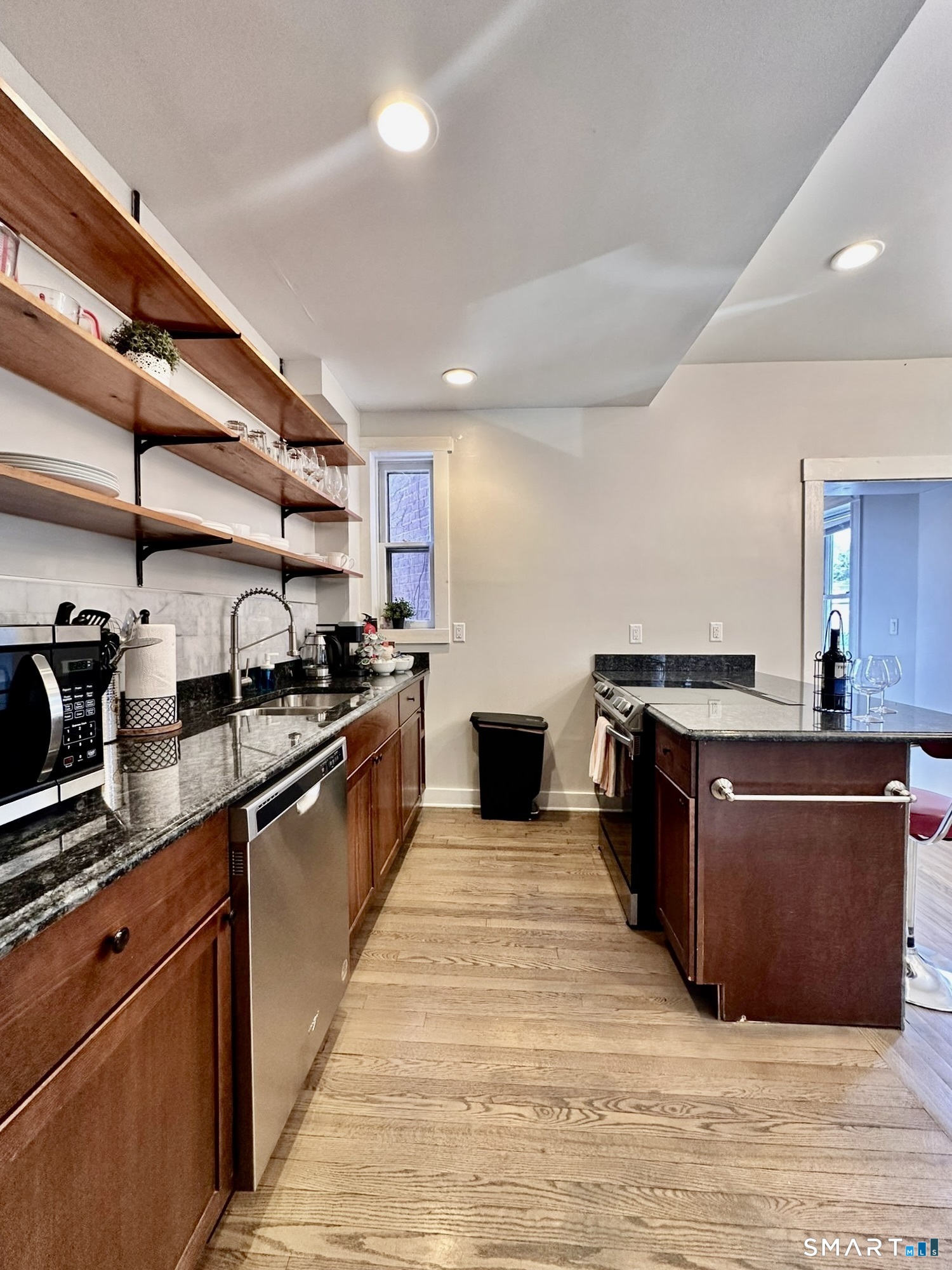 335 Saint John Street New Haven CT 06511
