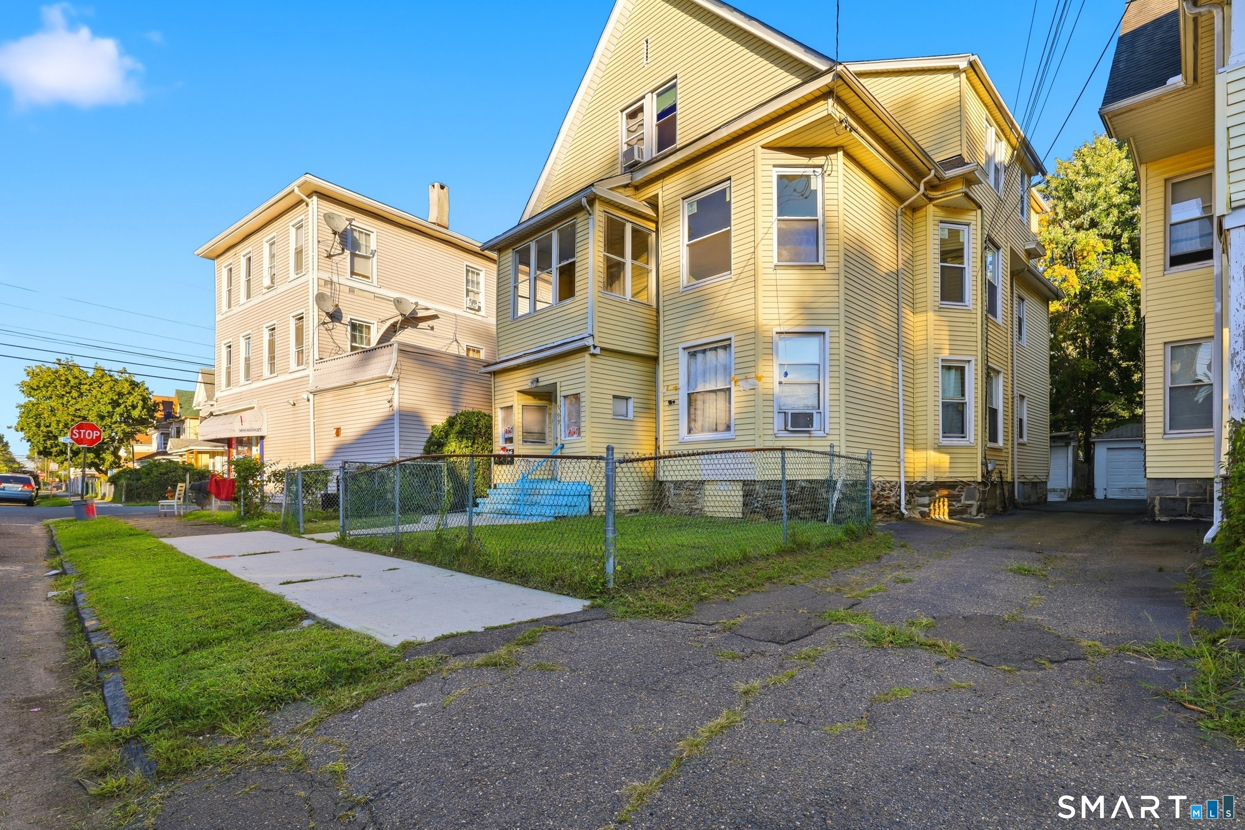 797-799 Beechwood Avenue Bridgeport CT 06605