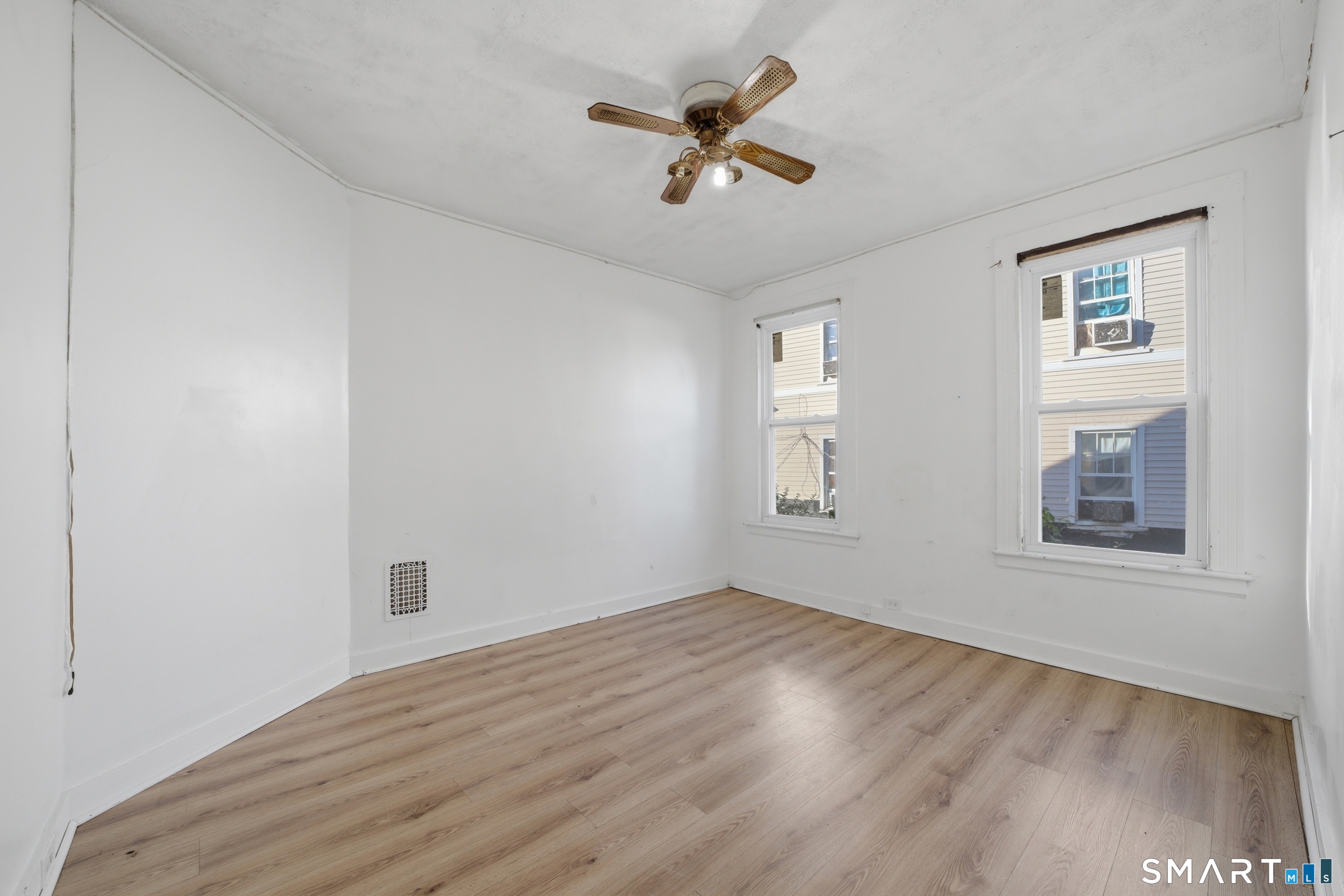 797-799 Beechwood Avenue Bridgeport CT 06605