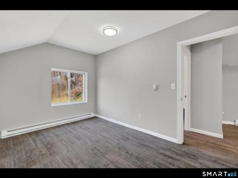 158 Cliff Street Norwich CT 06360
