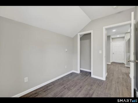 158 Cliff Street Norwich CT 06360