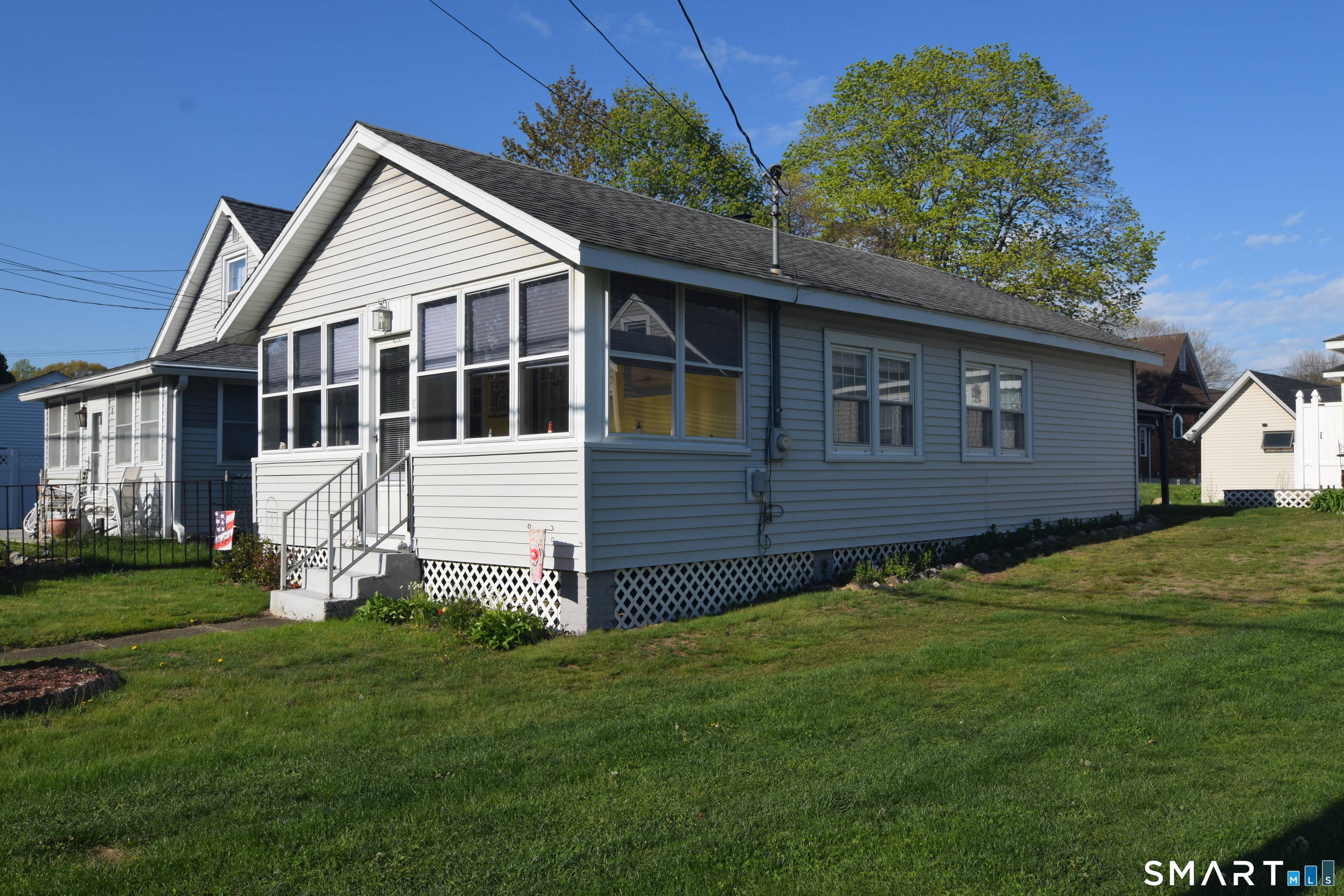 10 Hartford Avenue Old Lyme CT 06371