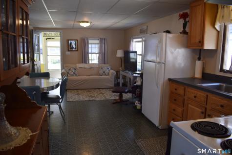 10 Hartford Avenue Old Lyme CT 06371
