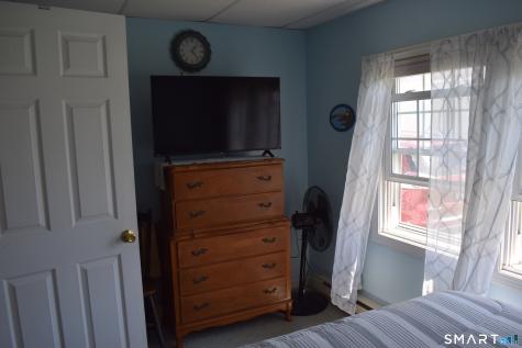 10 Hartford Avenue Old Lyme CT 06371