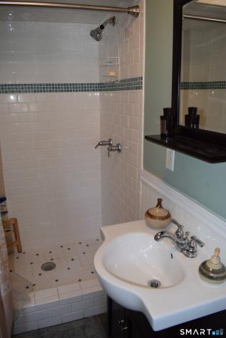 10 Hartford Avenue Old Lyme CT 06371