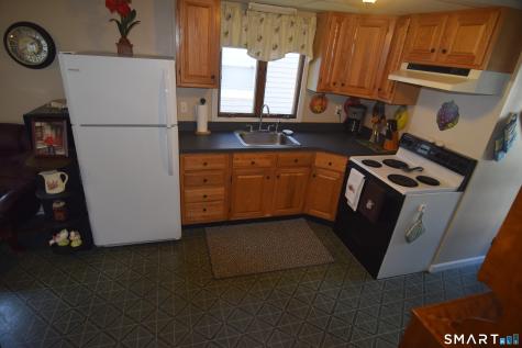 10 Hartford Avenue Old Lyme CT 06371