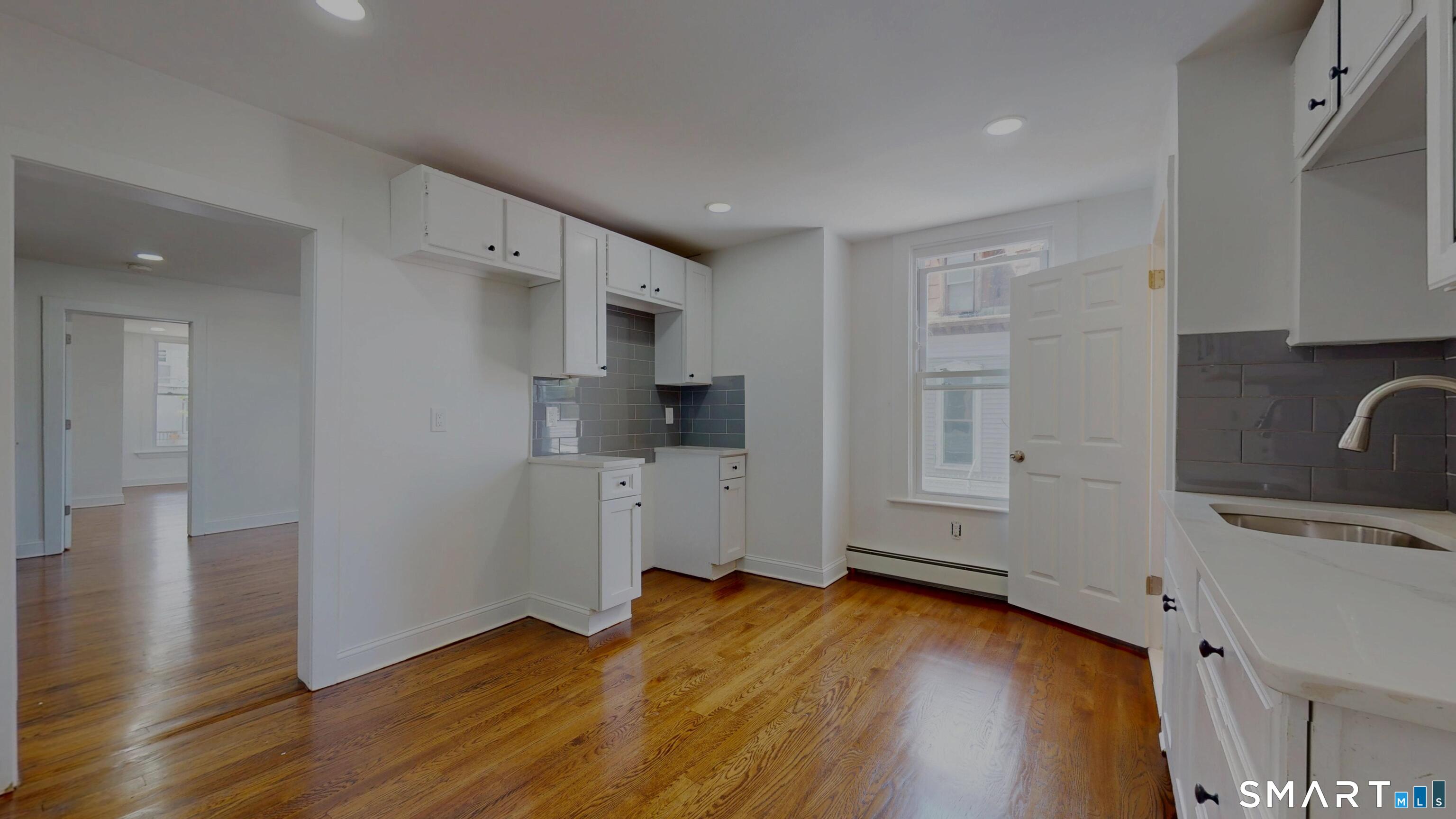 24 Bond Street Hartford CT 06114