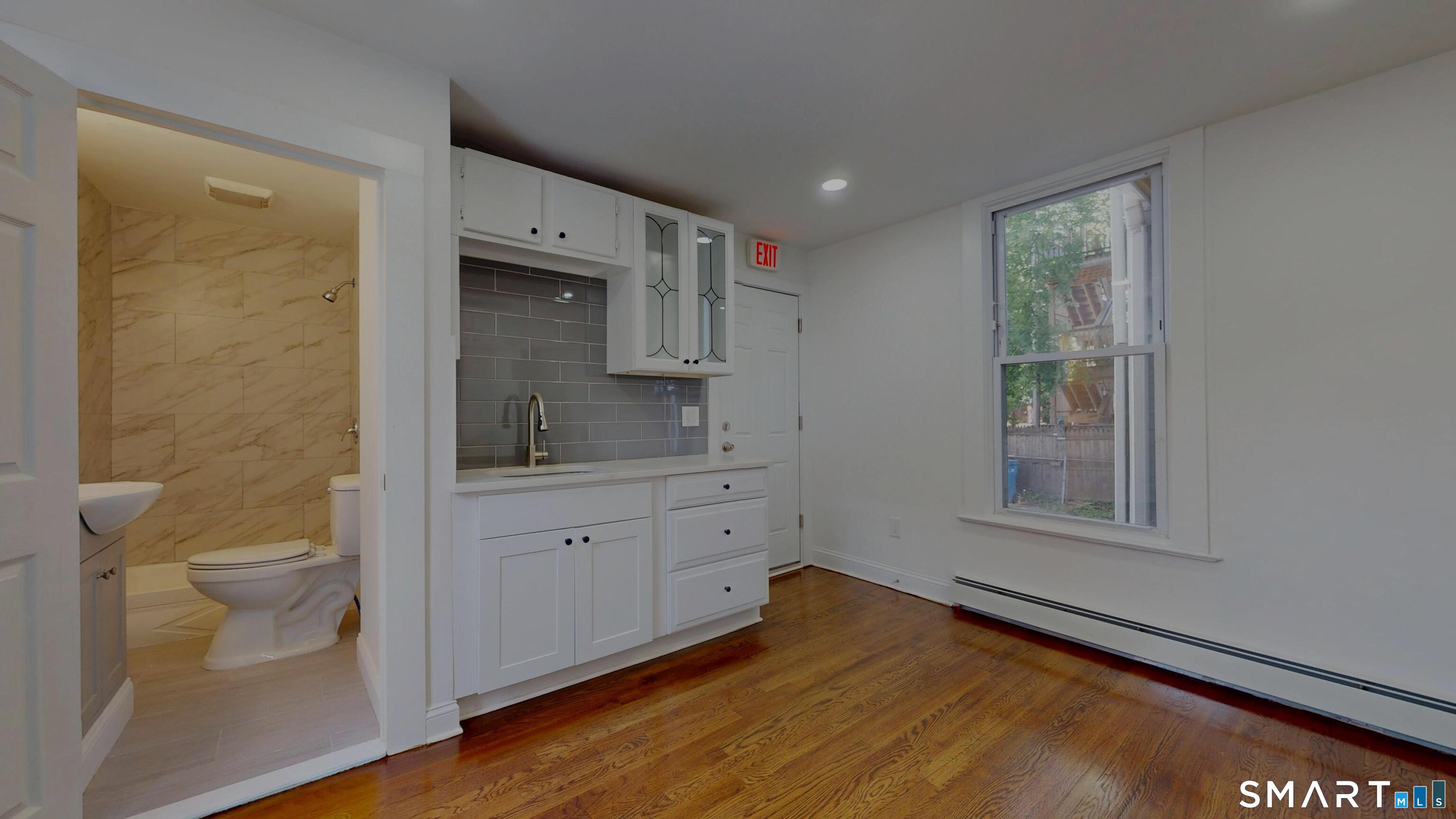 24 Bond Street Hartford CT 06114