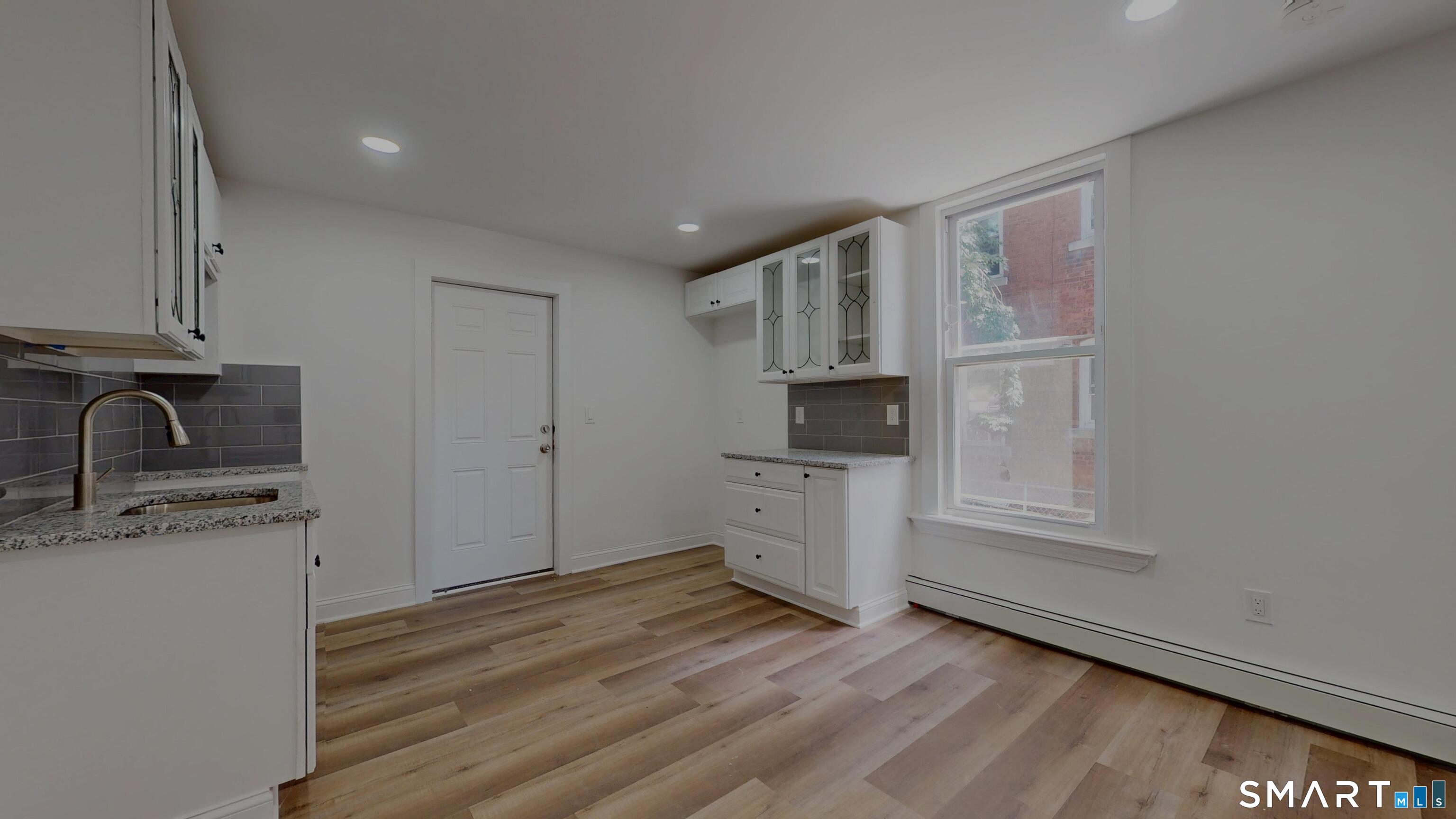 24 Bond Street Hartford CT 06114