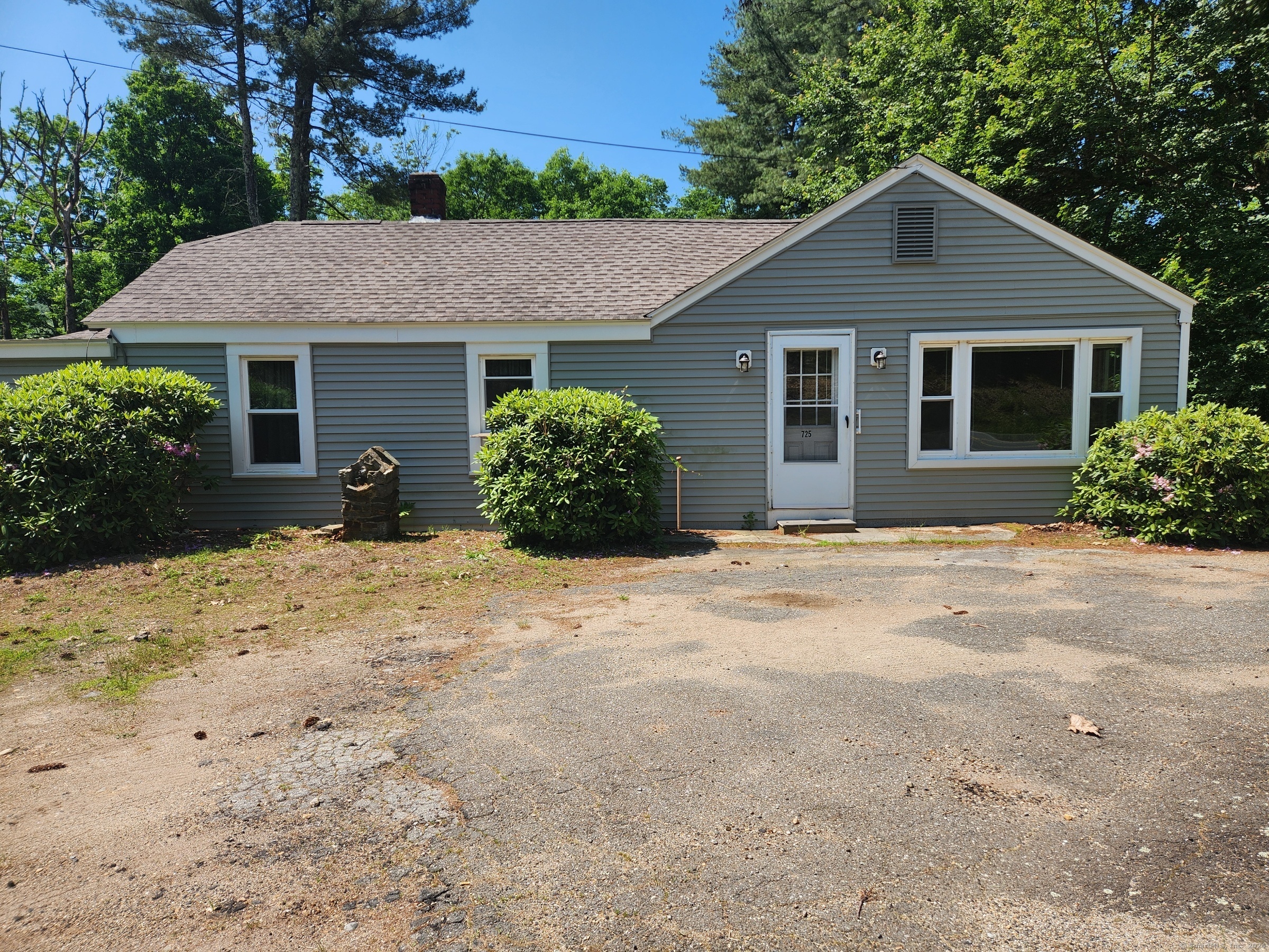 723 River Road Willington CT 06279