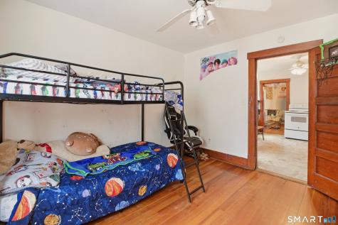 182 Vauxhall Street New London CT 06320