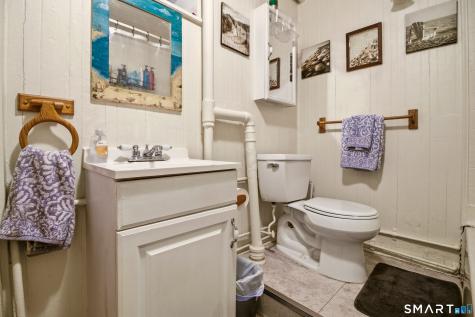 182 Vauxhall Street New London CT 06320
