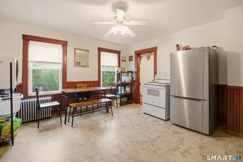 182 Vauxhall Street New London CT 06320