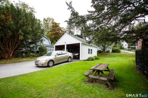 11 Scotland Road Norwich CT 06360