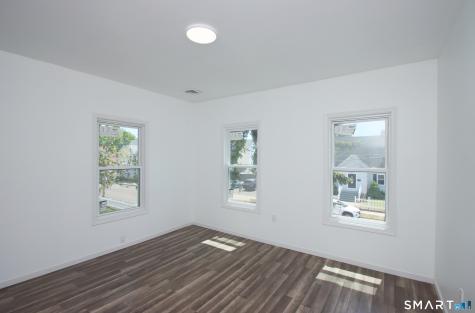 15 Walnut Street West Haven CT 06516