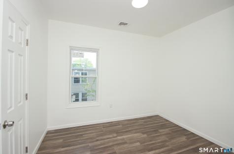 15 Walnut Street West Haven CT 06516