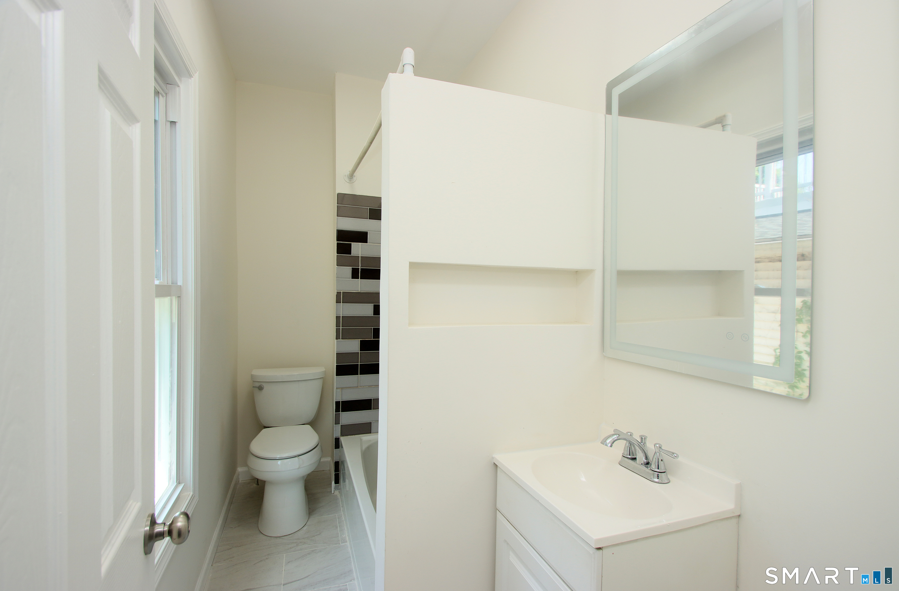 15 Walnut Street West Haven CT 06516