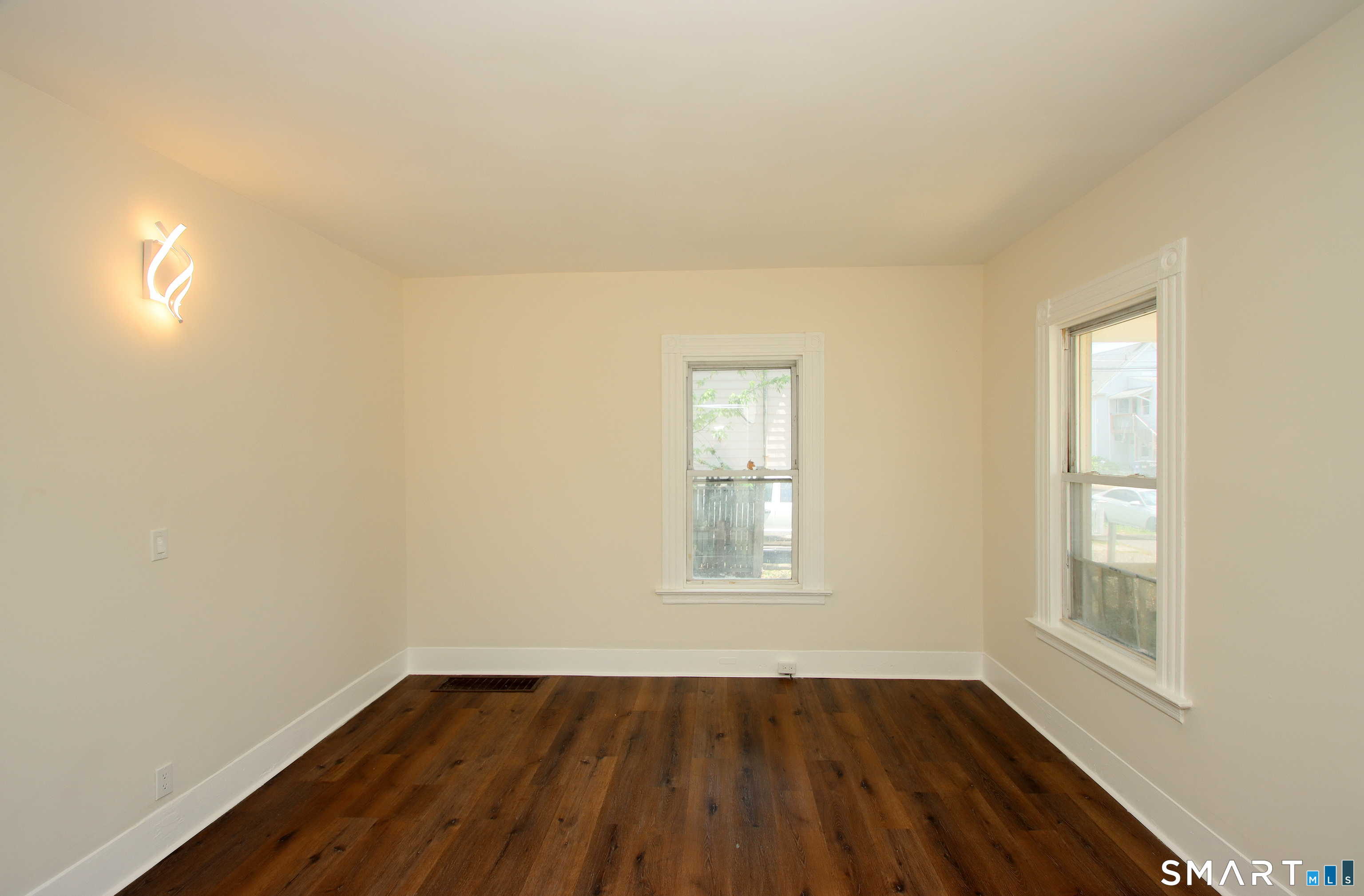 15 Walnut Street West Haven CT 06516