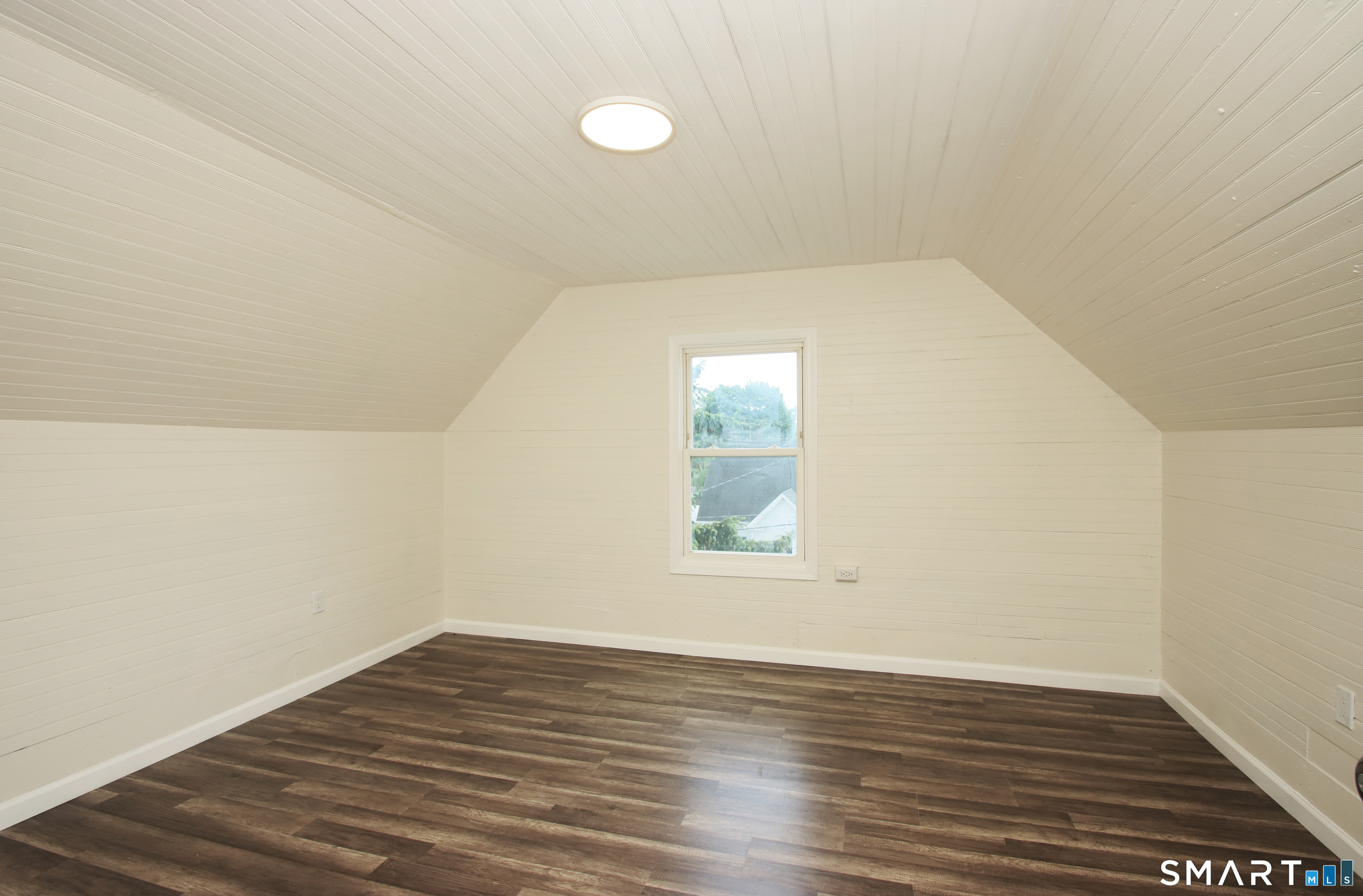 15 Walnut Street West Haven CT 06516