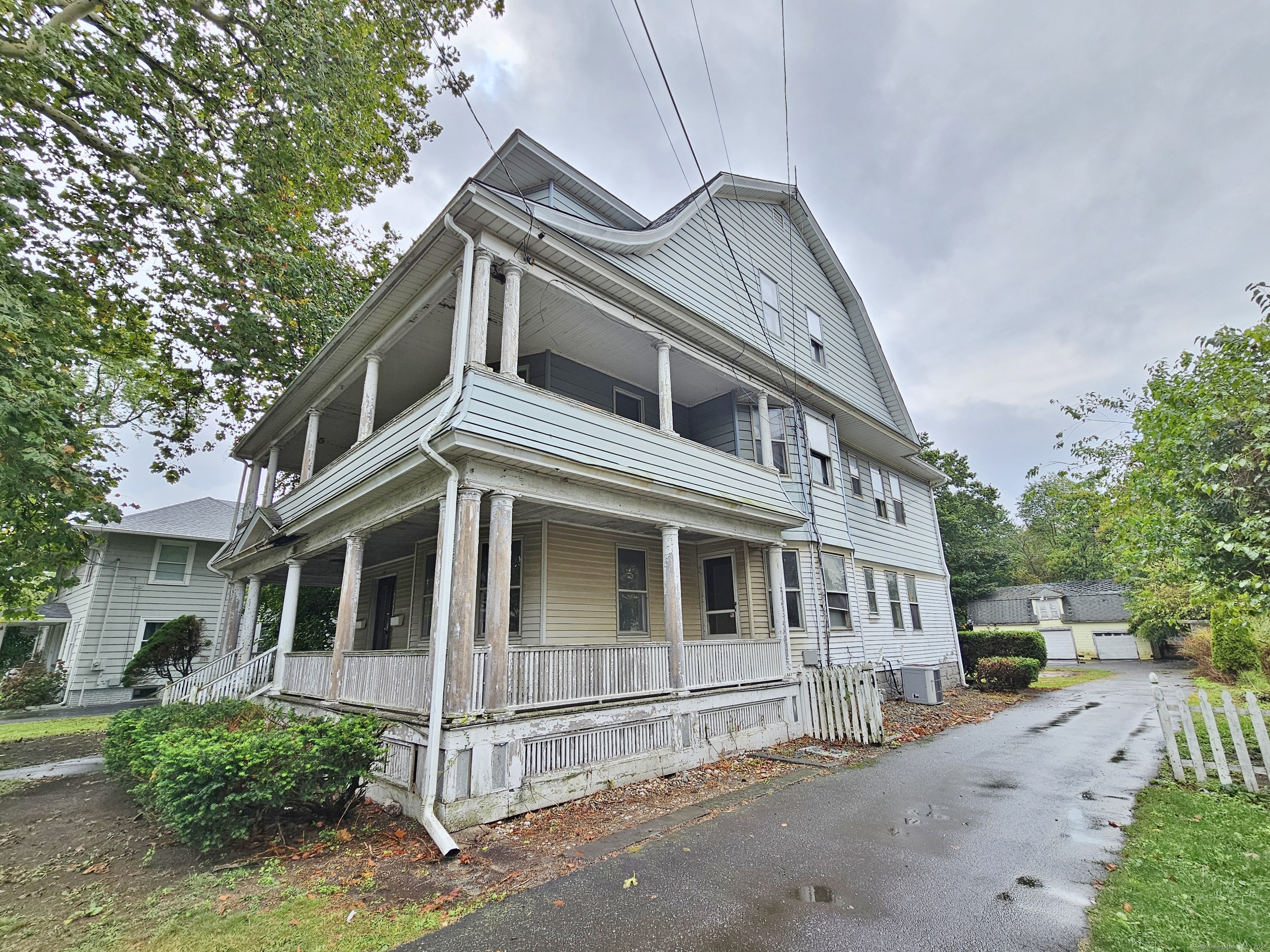 1853 Main Street Stratford CT 06615