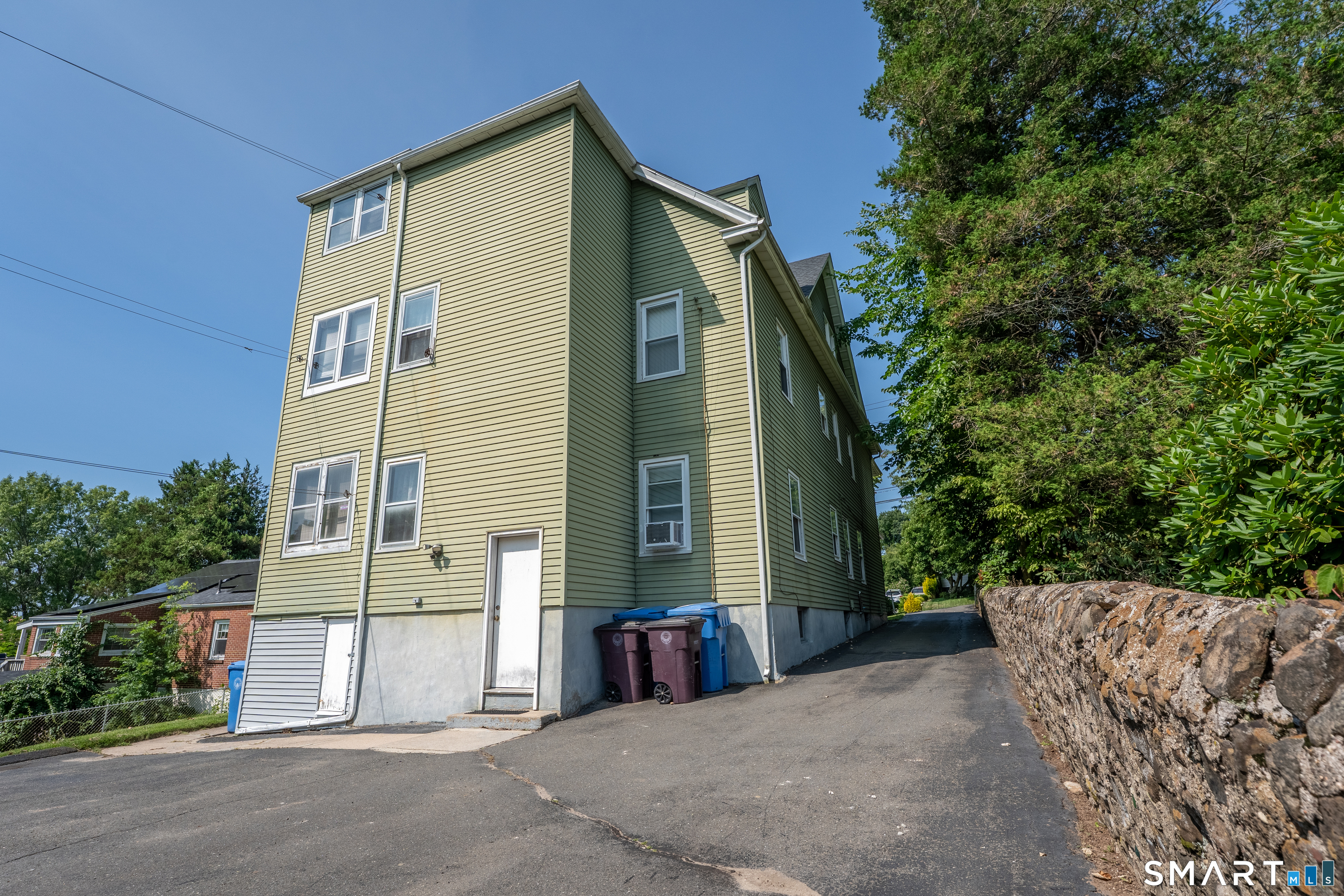 149 Mcclintock Street New Britain CT 06053