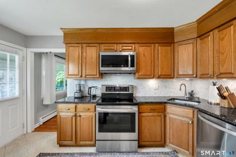 162 Hawthorne Avenue Derby CT 06418