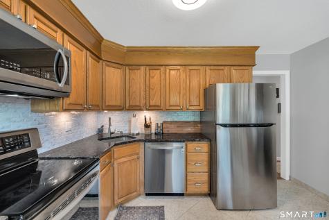 162 Hawthorne Avenue Derby CT 06418