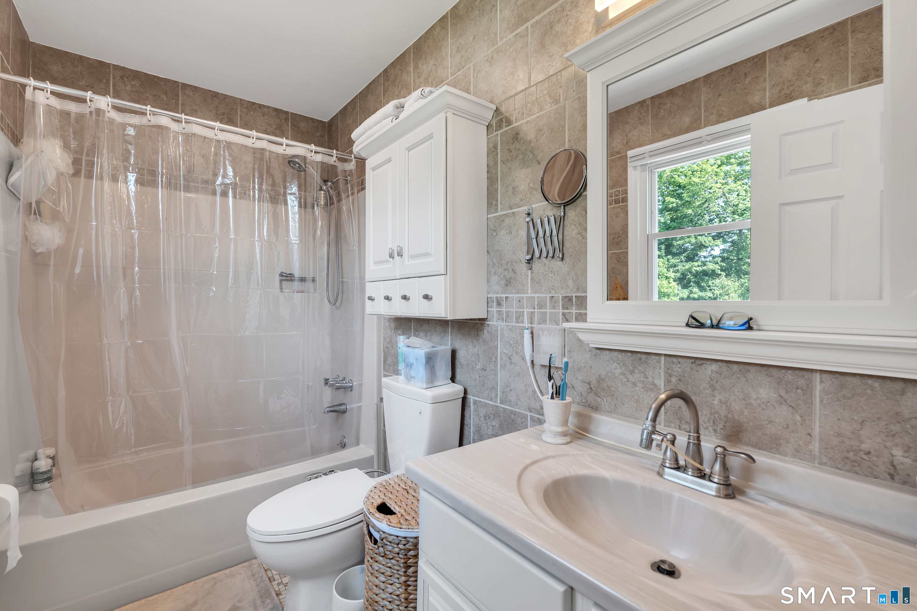 162 Hawthorne Avenue Derby CT 06418